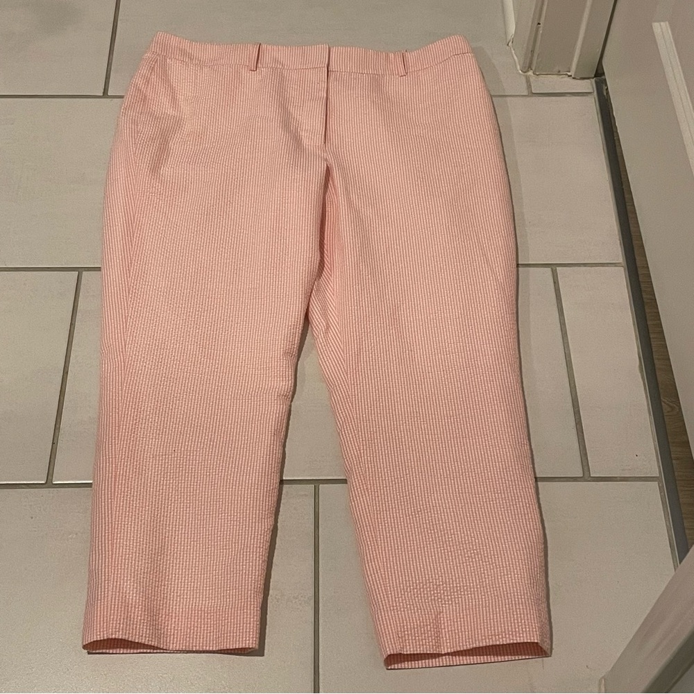 Tommy Hilfiger Pink cropped seersucker size 14 pants